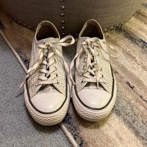 cream glitter converse